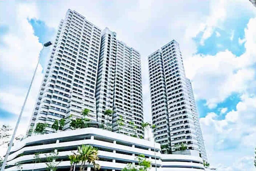 Legoland Jb Aghome Medini 3Room8Pax Bukit Indah Nusajaya  Zewnętrze zdjęcie